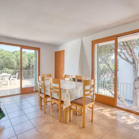 Apartment La Platgeta Calella De Palafrugell